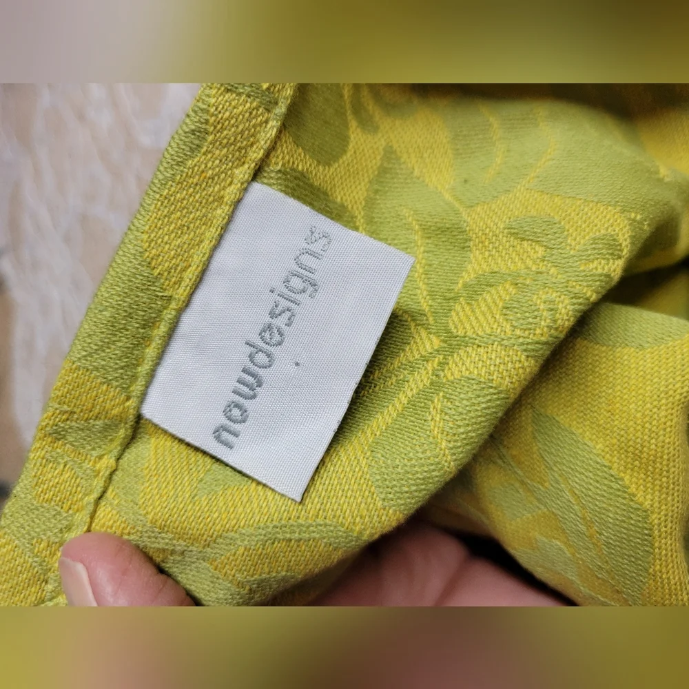 DII and now designs Easter lot of 4 linens 2 euroscrubbies - Picture 9 of 16